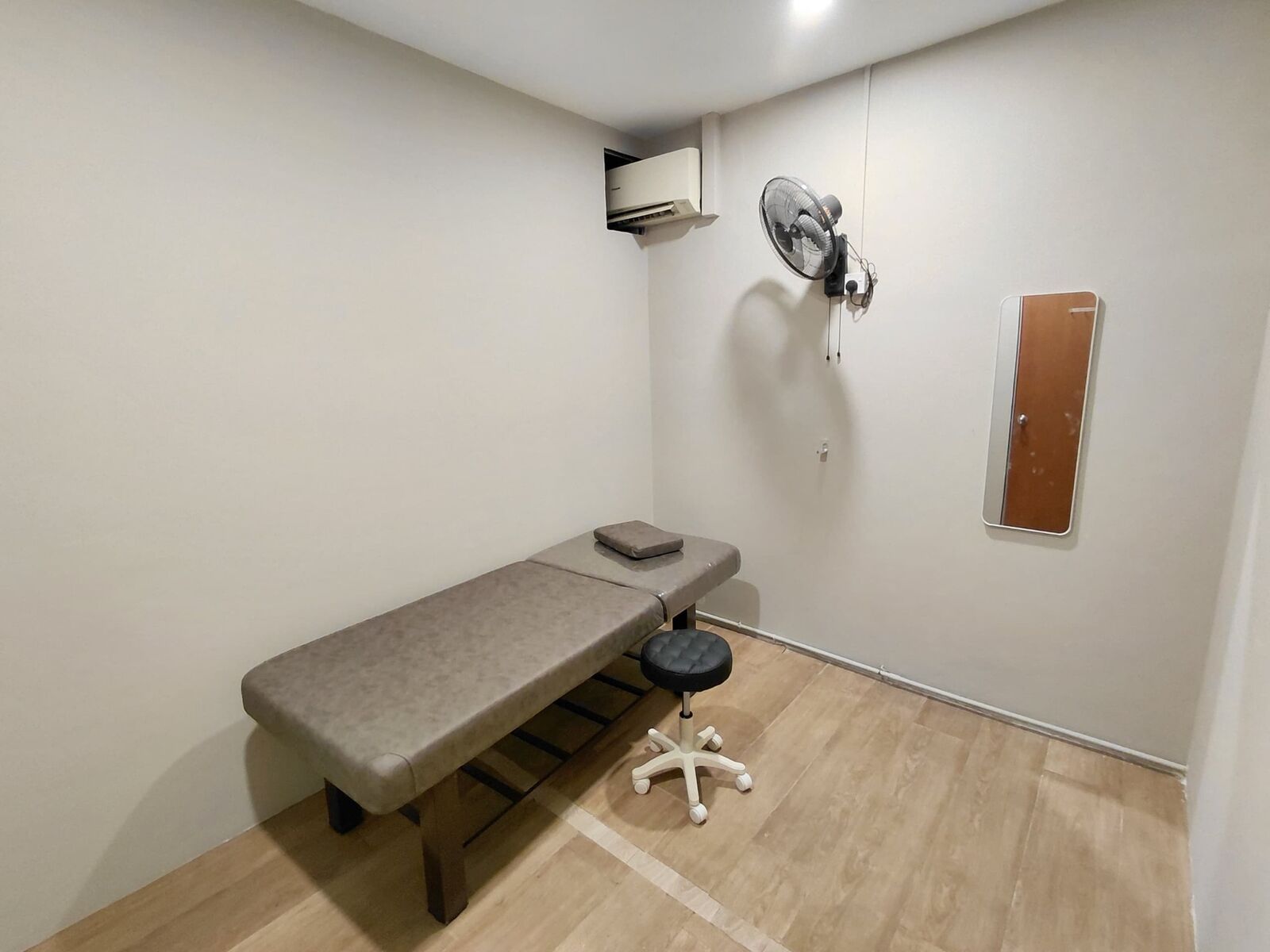 SPA Bangi private treatment room renovation and interior finishing