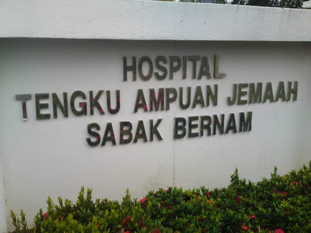 Hospital Tengku Ampuan Jemaah Sabak Bernam specialist suspended ceiling works